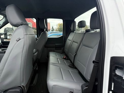 New 2026 Ford F250 XL w/ XL Chrome Package image 19