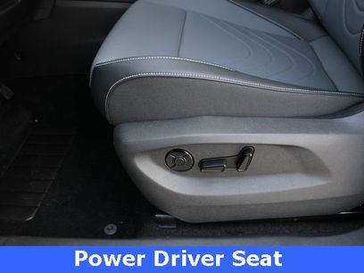 New 2025 Volkswagen Tiguan SE