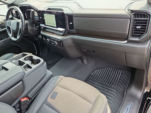 Used 2022 Chevrolet Silverado 1500 RST w/ Z71 Off-Road Package AWD/4WD image 34