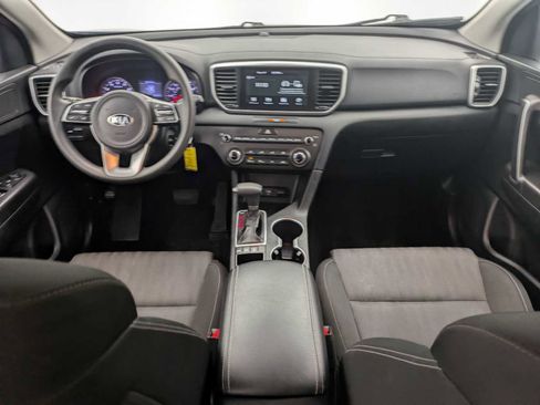 Used 2020 Kia Sportage LX image 15