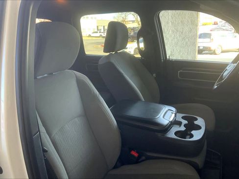 Used 2024 RAM 3500 Big Horn image 8