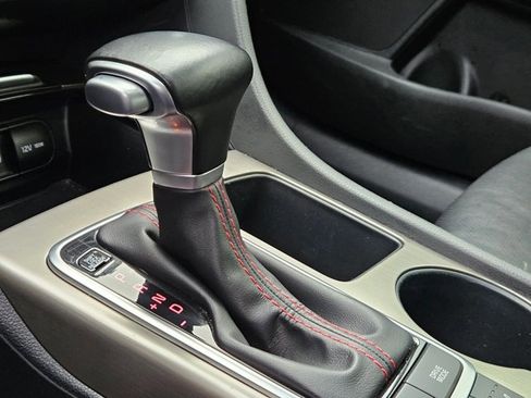 Used 2019 Kia Optima SX image 14