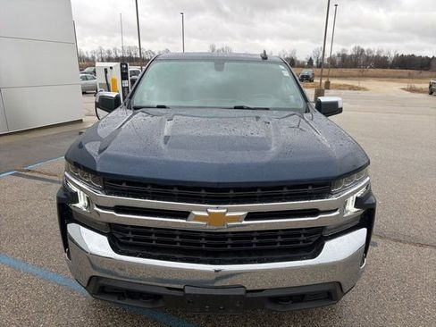 Used 2022 Chevrolet Silverado 1500 LT image 2