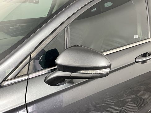 Used 2020 Ford Fusion SEL FWD image 12