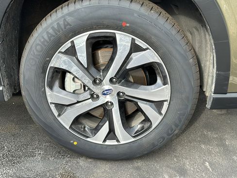 Used 2022 Subaru Outback Limited w/ Tech Package 2 image 2