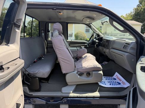 Used 2003 Ford F250 4x4 SuperCab Super Duty image 6