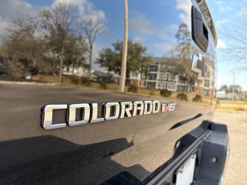 Used 2019 Chevrolet Colorado W/T w/ WT Convenience Package image 9