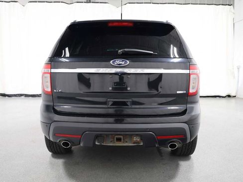Used 2014 Ford Explorer XLT w/ Equipment Group 202A AWD/4WD image 3