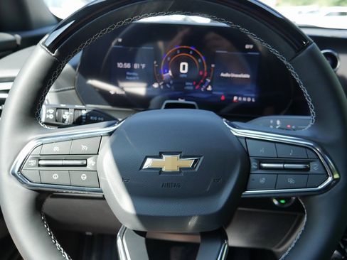 New 2026 Chevrolet Traverse LT w/ Enhanced Driving Package image 11