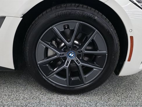 Used 2023 BMW i4 eDrive35 w/ Premium Package RWD image 11