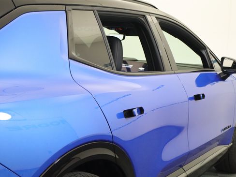 New 2026 Chevrolet Equinox EV RS image 6