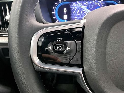 Used 2024 Volvo S60 B5 Plus w/ Protection Package Premier image 23