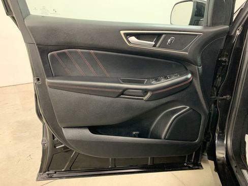 Used 2022 Ford Edge ST-Line image 6