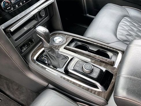 Certified 2024 Nissan Armada Platinum w/ Captain's Chairs Package image 15