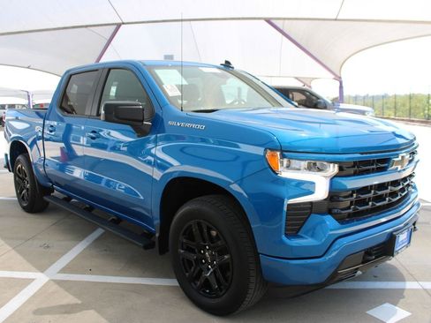 Used 2023 Chevrolet Silverado 1500 RST AWD/4WD image 8