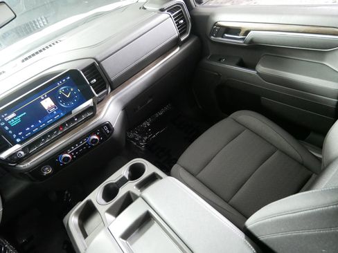 Used 2023 Chevrolet Silverado 1500 LT image 11