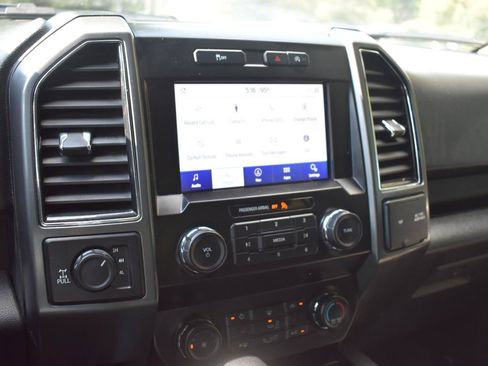 Used 2020 Ford F150 XLT w/ Equipment Group 302A Luxury AWD/4WD image 30