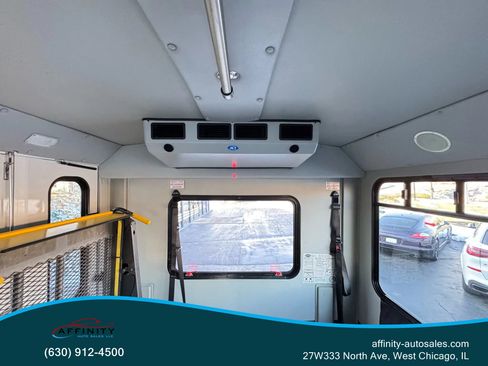 Used 2016 Ford E-350 and Econoline 350 Super Duty image 12