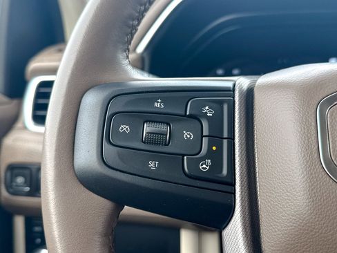 Certified 2022 GMC Yukon Denali image 45