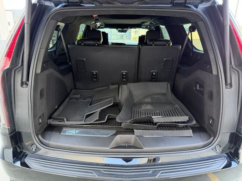 Used 2023 Cadillac Escalade ESV Sport Platinum w/ LPO, ONYX Package AWD/4WD image 25