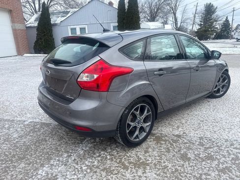 Used 2014 Ford Focus SE w/ Equipment Group 201A image 6