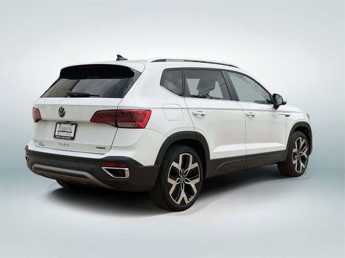 Used 2023 Volkswagen Taos SEL AWD/4WD image 3