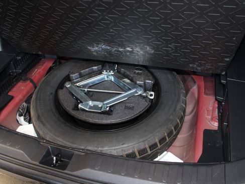 Used 2020 Toyota RAV4 LE w/ All Weather Liner Package AWD/4WD image 36