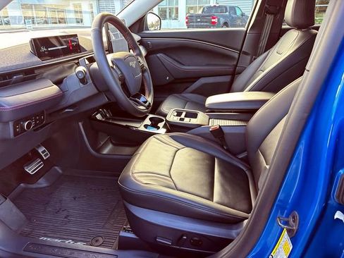 Used 2025 Ford Mustang Mach-E Premium w/ Sport Appearance Package image 10