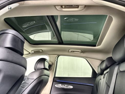 New 2026 Genesis GV70 2.5T Select AWD/4WD image 16
