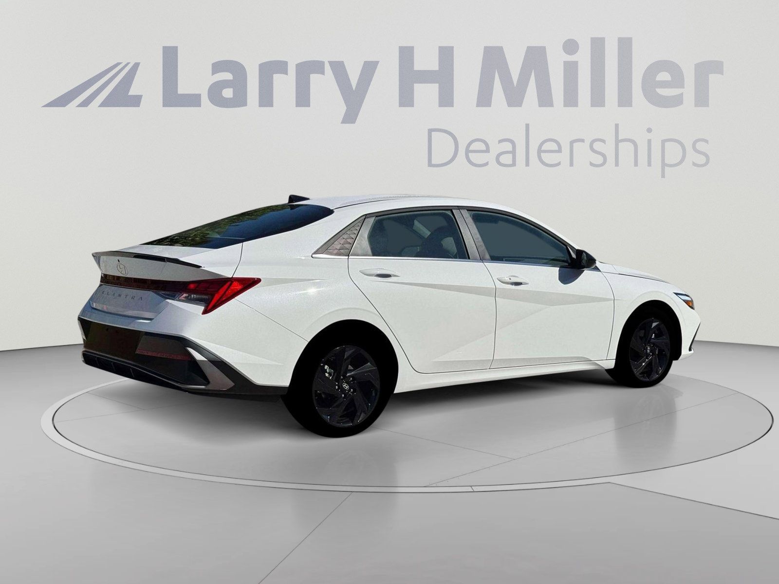 New 2026 Hyundai Elantra SEL Sport Premium FWD image 8
