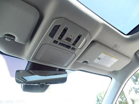 New 2026 Toyota Highlander Platinum AWD/4WD image 26