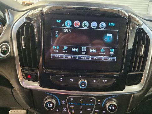 Used 2019 Chevrolet Traverse LT w/ LT Premium Package FWD image 25