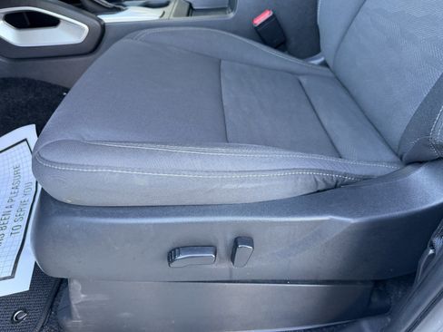 Certified 2024 Nissan Frontier SV image 18