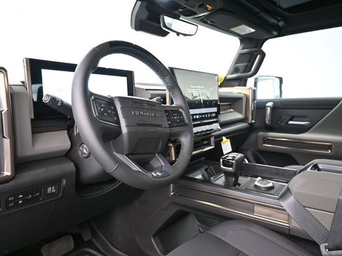 New 2025 GMC Hummer EV 2X image 20