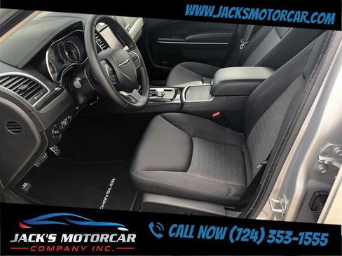 Used 2022 Chrysler 300 Touring w/ Sport Appearance Package image 22