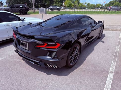 Used 2023 Chevrolet Corvette Stingray Premium Cpe w/ Z51 Performance Package RWD image 4