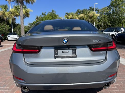 Used 2023 BMW 330i Sedan w/ Premium Package RWD image 9