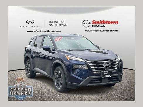 Used 2025 Nissan Rogue SV AWD/4WD image 1