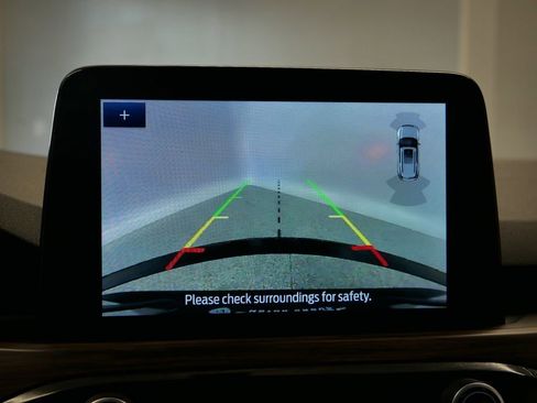 Used 2020 Ford Escape Titanium image 39