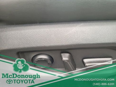 Certified 2024 Toyota Sequoia Platinum image 46