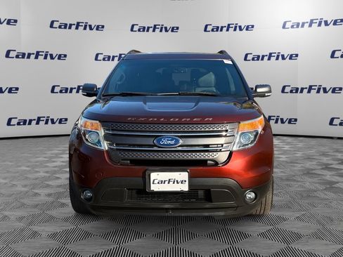 Used 2015 Ford Explorer XLT w/ Equipment Group 202B image 9