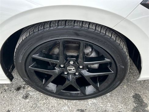 Used 2024 Honda Civic Sport image 7
