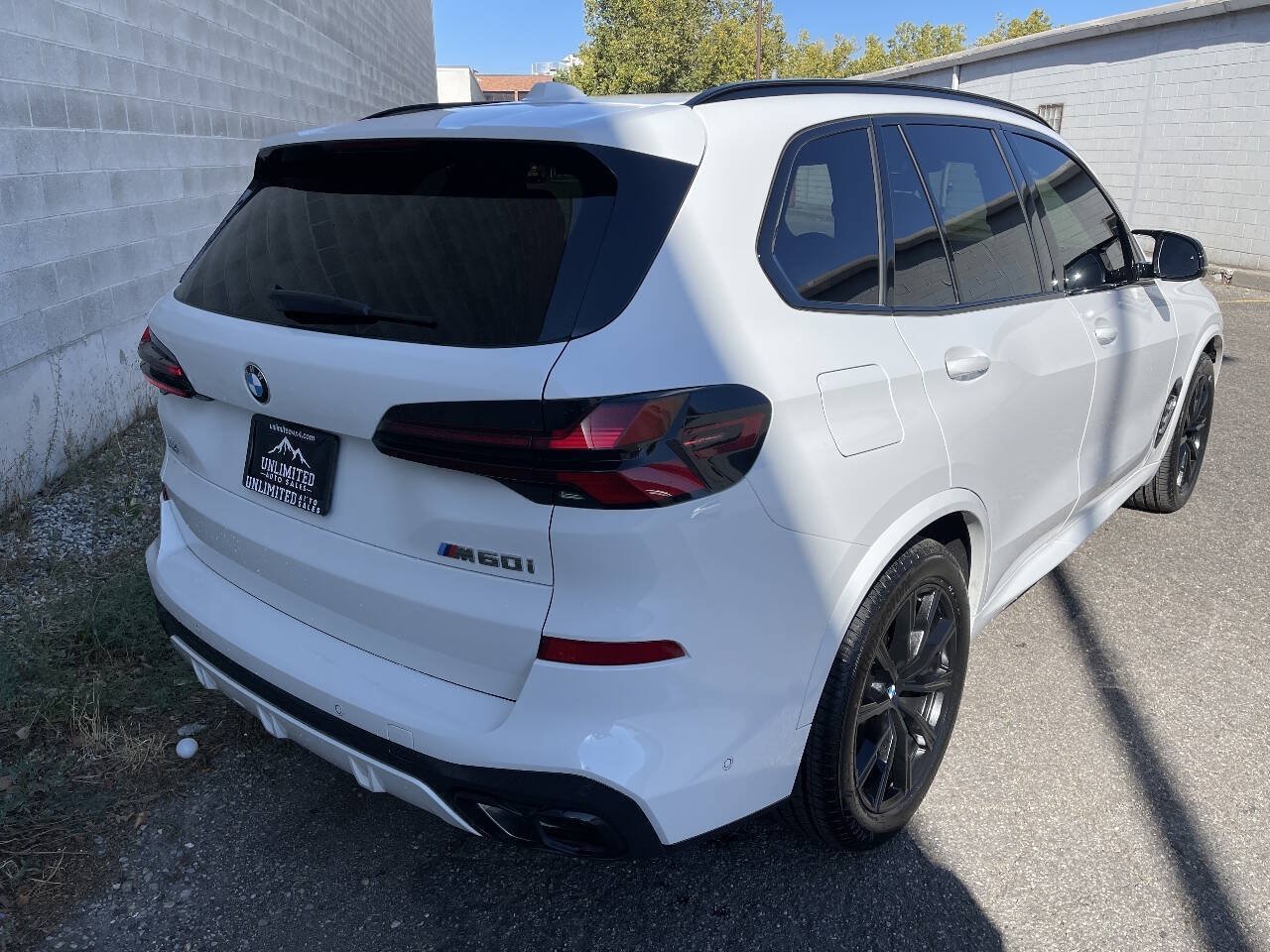 Used 2026 BMW X5 M60i AWD/4WD image 8