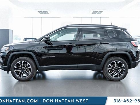 Used 2022 Jeep Compass Limited image 2