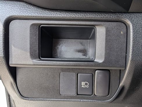 Used 2019 Toyota Tacoma SR image 22