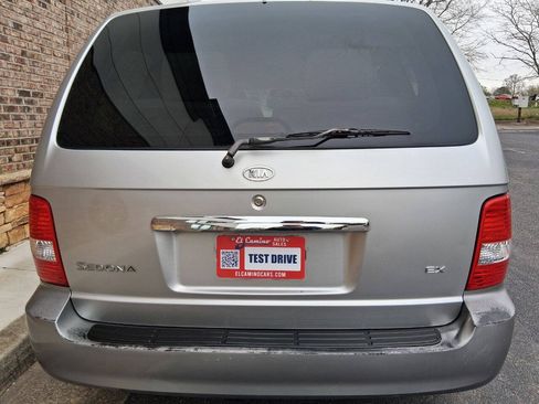 Used 2005 Kia Sedona EX FWD image 23