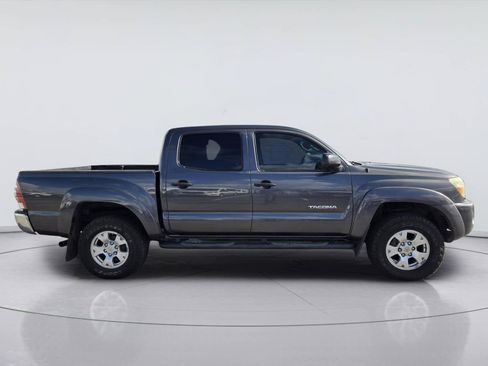 Used 2010 Toyota Tacoma PreRunner RWD image 4