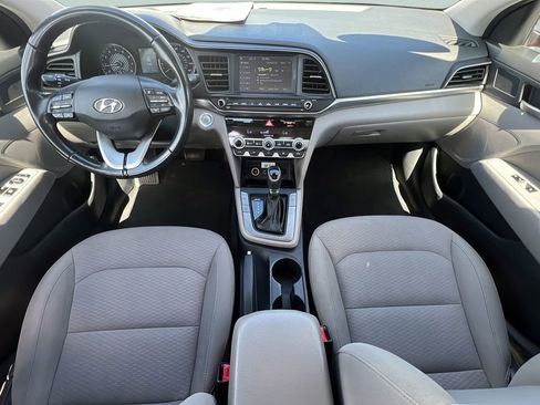 Used 2020 Hyundai Elantra Value Edition FWD image 10