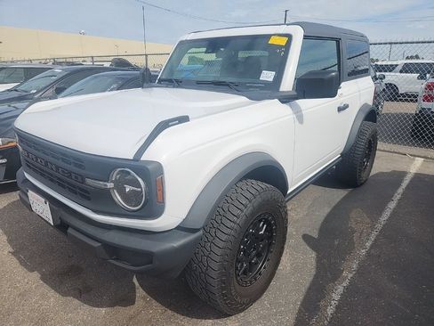 Used 2023 Ford Bronco 2-Door AWD/4WD image 3