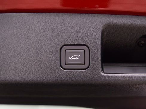 New 2026 Chevrolet Equinox EV LT w/ Convenience Package II FWD image 24